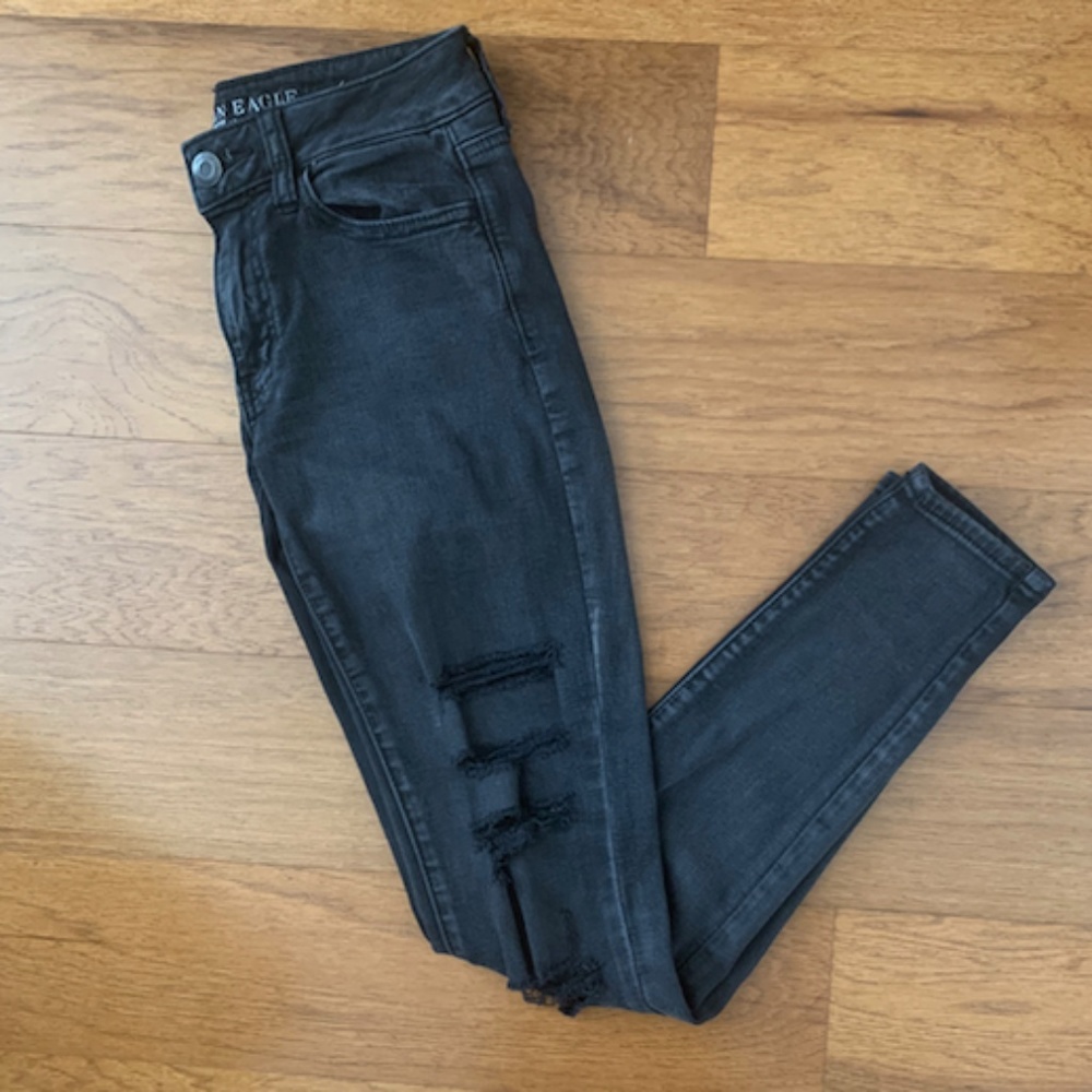 American Eagle Black Destroyed Jeggings